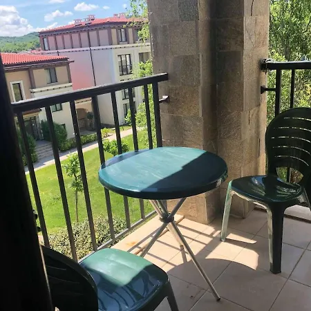 Green Life Beach 2 Bedroom Apartament *